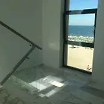 Πανσιόν Side