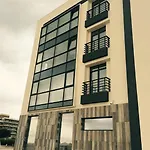 Side Πανσιόν 3*