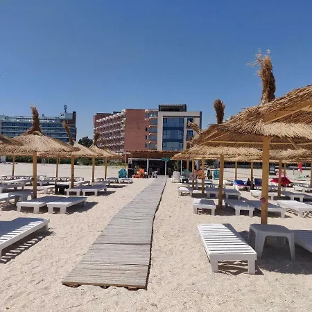 Side בית הארחה 4*