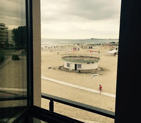 Side בית הארחה 4*